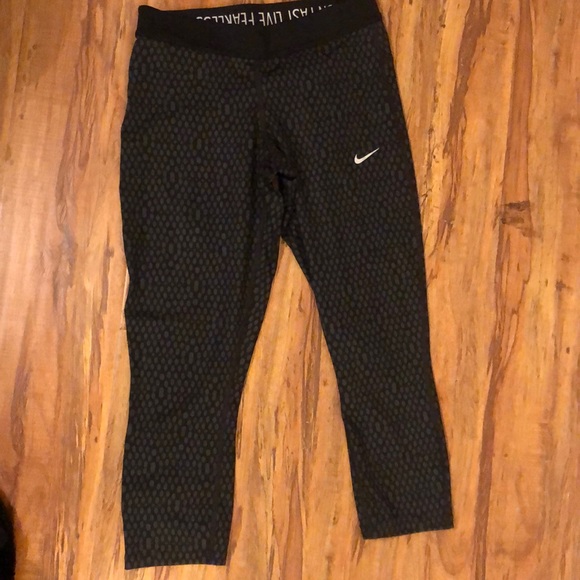 Nike Pants - Too small on me Nike Pants - Too small on me